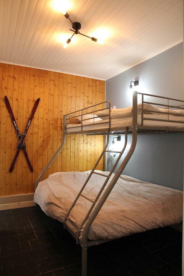 Les Ambrunes Chatel Exterior photo