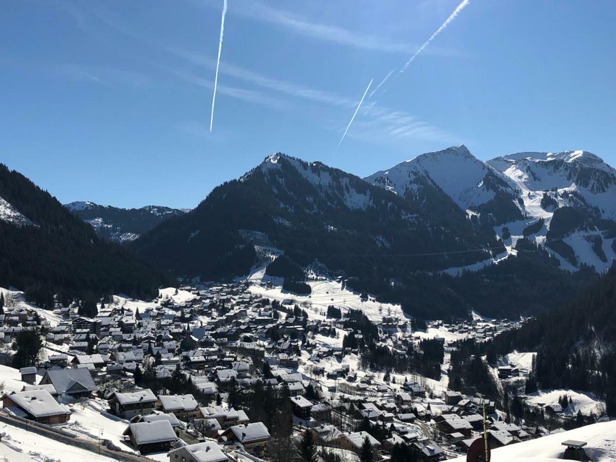 Les Ambrunes Chatel Exterior photo